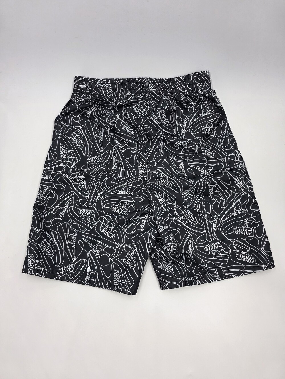 Nike boys' sneaker print volley shorts size L - Picture 4 of 4